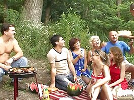 Parempaa tekemistä: Jakso isot naiset porno 2